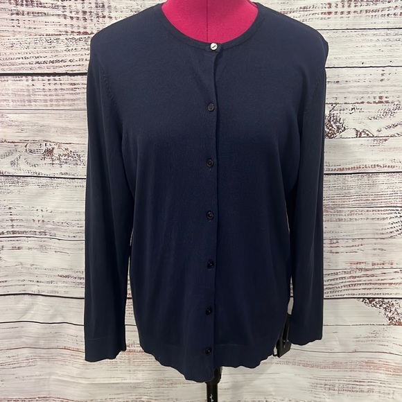 CROFT & BARROW cardigan #1380, size medium - Picture 1 of 8